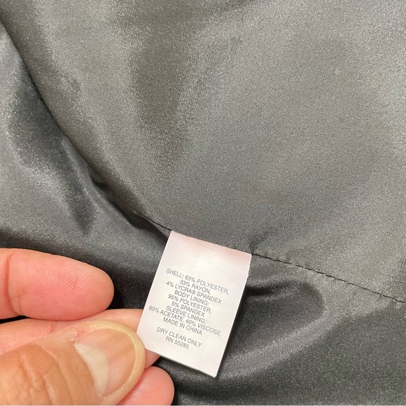 Express Design Studio Black Two-Button Blazer Size 2 – Tailored Fit, Fully Lined - Picture 9 of 13